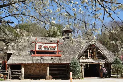 davy crockett mini golf