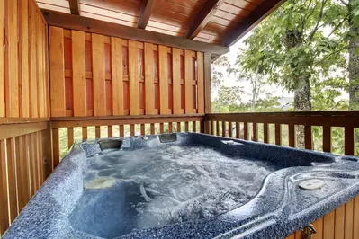 Hot tub in Gatlinburg cabin