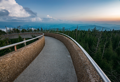 clingmans dome in the smoky mountains