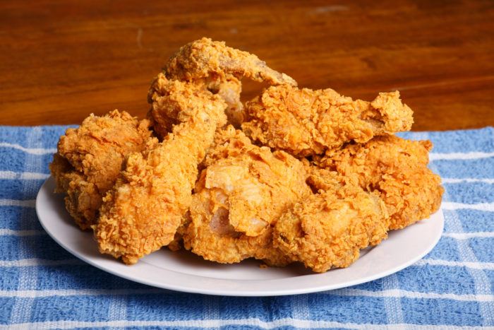 Fried chicken on platter 700x467